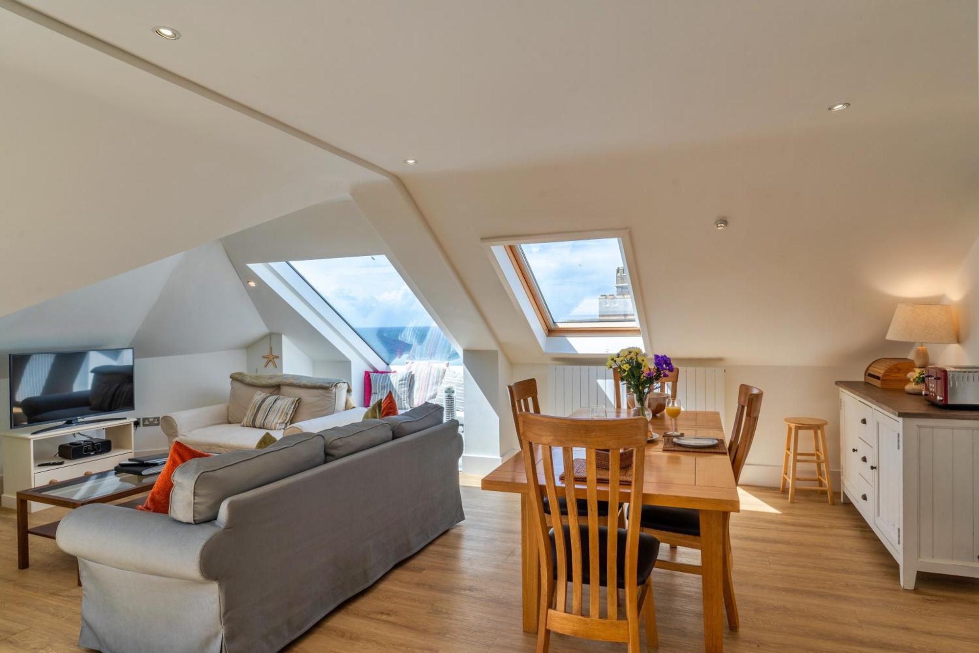 Finest Retreats - Ocean Lookout - Luxury Woolacombe Beach Apartment With Sea Views エクステリア 写真