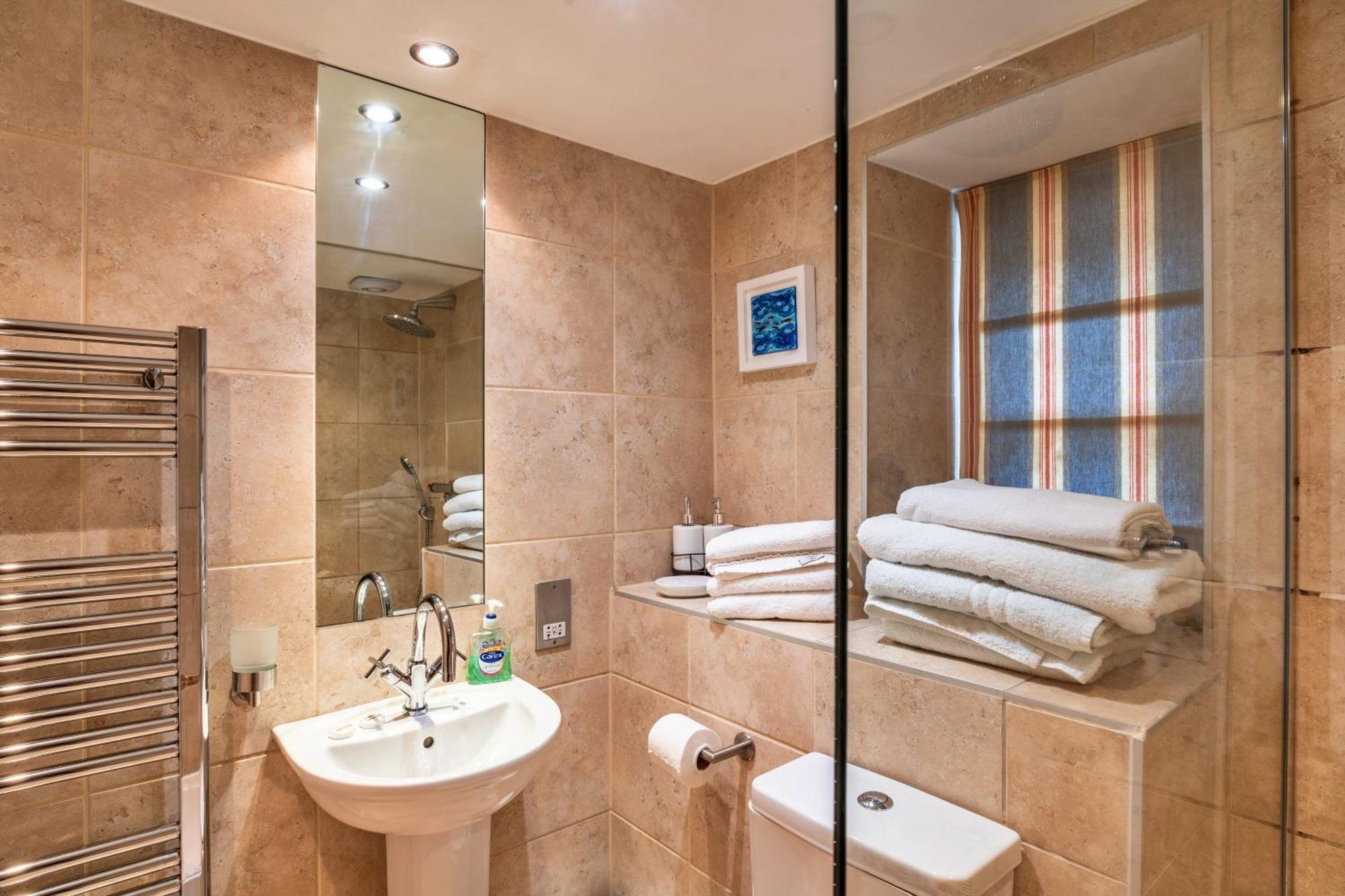 Finest Retreats - Ocean Lookout - Luxury Woolacombe Beach Apartment With Sea Views エクステリア 写真