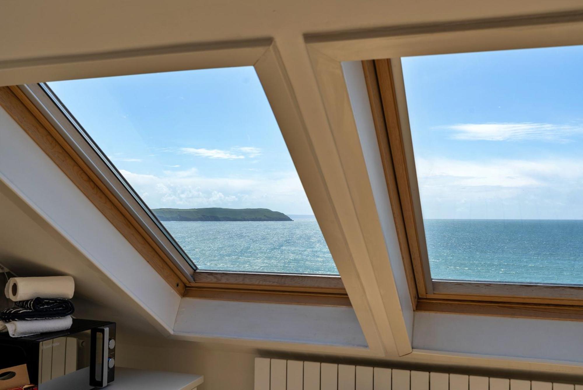 Finest Retreats - Ocean Lookout - Luxury Woolacombe Beach Apartment With Sea Views エクステリア 写真