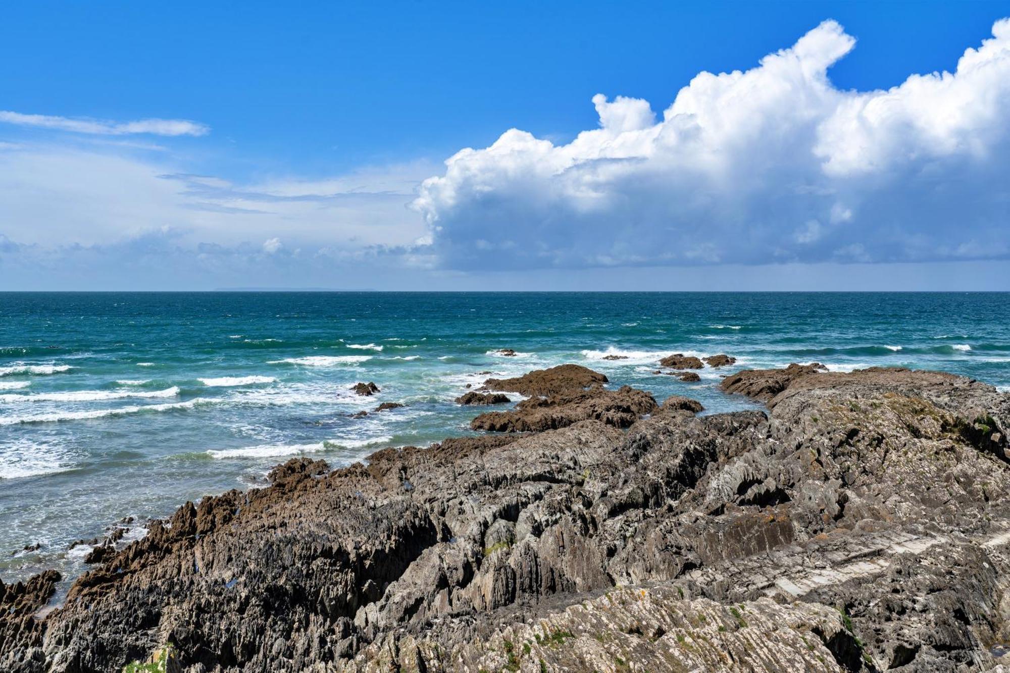 Finest Retreats - Ocean Lookout - Luxury Woolacombe Beach Apartment With Sea Views エクステリア 写真